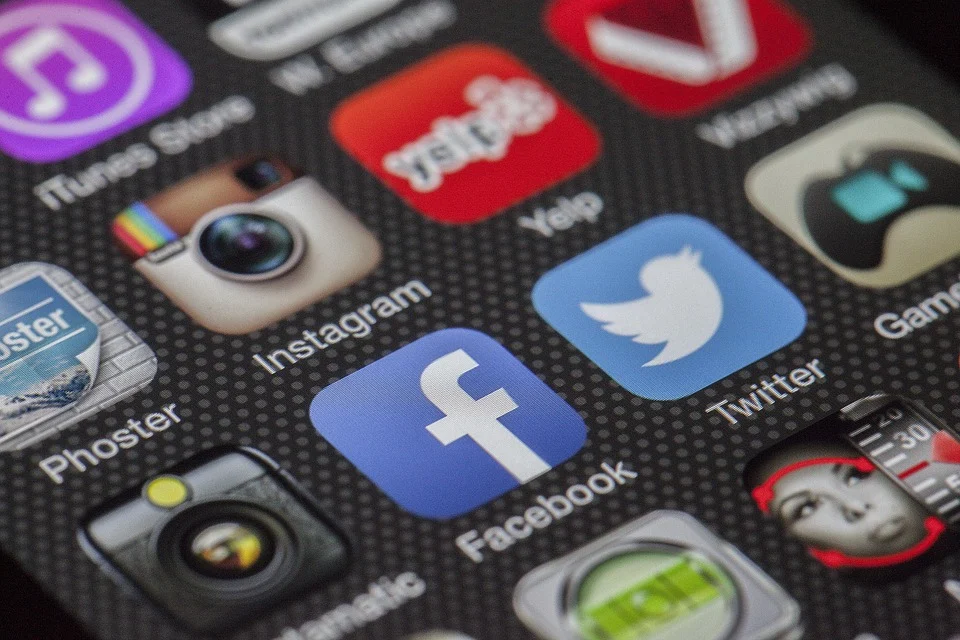 apps espião populares